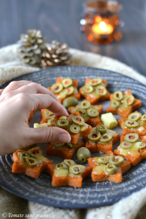 Photo des étoiles de Noël à la polenta du blog Tomate Sans Graines de Stéphanie Faustin