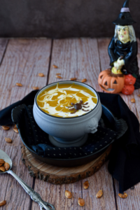 Velouté au potimarron grimé pour Halloween