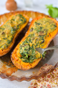 Butternut farcie aux épinards et champignons