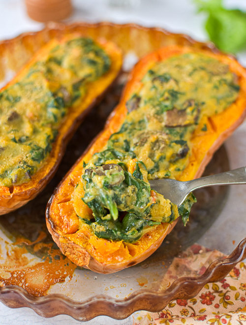 Butternut farcie aux épinards et champignons