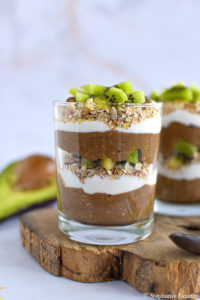 Un parfait (avec un ingrédient mystère dedans 😉) pour un petit déjeuner sain et gourmand !